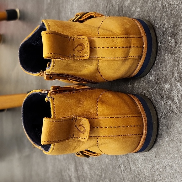 Olukai tan brown ankle desert style Ho'olu bootie size 7 - Picture 3 of 8